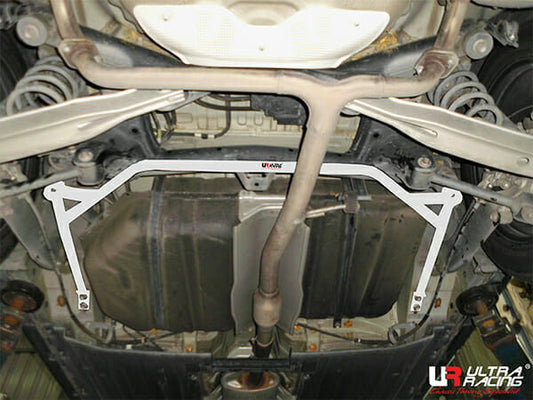 Suzuki Kizashi 2.4 2WD 10-13 UltraRacing 4-Point Rear Lower Bar (3795)