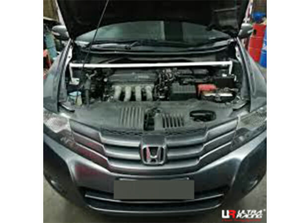 Honda City (GM2) 1.5 2WD 08-14 UltraRacing 2-Point Front Upper Strutbar (688)