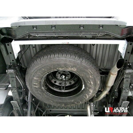 Nissan Navara (D40) 2.5 4WD 04-17 UltraRacing 2-Point Rear Lower Bar (875)