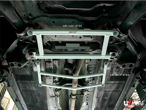 Land Rover Freelander 2 (L359) 2.2D 2WD 06-14 UltraRacing 4-Point Front Lower Brace (3732)