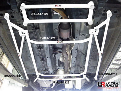 Nissan X Trail 2.0 08+ UltraRacing 4-Point Mid Lower Brace