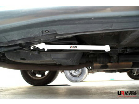 Toyota Harrier (XU10) 2.2 2WD 99-03 UltraRacing 4-Point Rear Lower Bar (1360P)