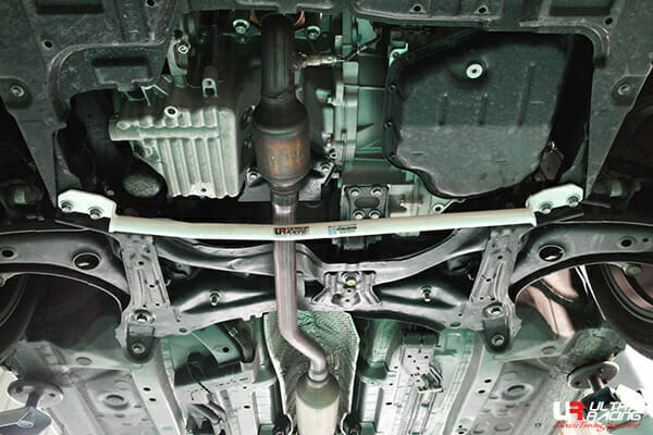 Toyota Sienta (XP170) 1.5 2WD 15+ UltraRacing 2-Point Front Lower Tiebar (3799)