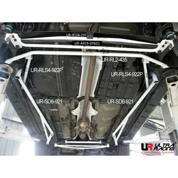 Toyota Wish (AE10) 1.8 2WD 03-09 UltraRacing Rear Sway Bar 19mm (076-C