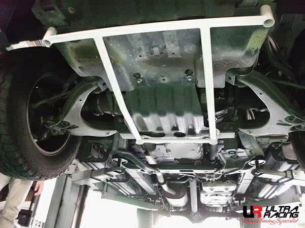 Chevrolet Colorado (RG) 2.8D 4WD 11+ UltraRacing 4-Point Front Lower Brace (3831)