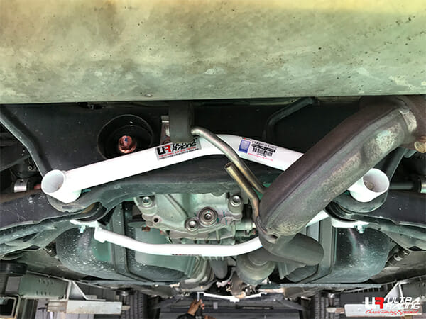 Mitsubishi ASX 2.0 4WD 10+ UltraRacing 2-Point Rear Lower Bar (3389)