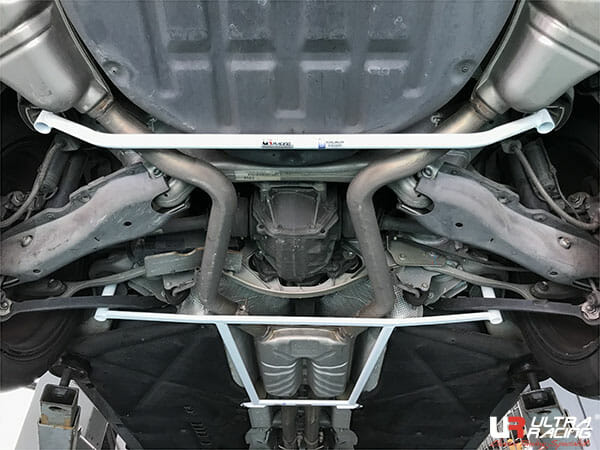 Mercedes W221 S350 3.5 V6 2WD 05-13 UltraRacing 4-Point Rear Lower Bar (3404)