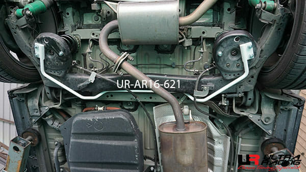 Toyota Voxy (R80) 1.8/2.0 2WD Hybrid 17-21 UltraRacing Rear Sway Bar 16mm (621)