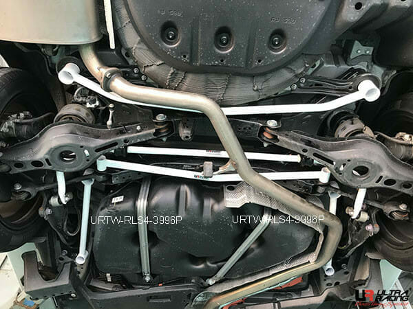 Lexus ES 300H (XZ10) 2.5 Hybrid 18+/Toyota Camry (XV70) 2.5 17+ 2WD UltraRacing 4-Point Rear Lower Bar (3996P)