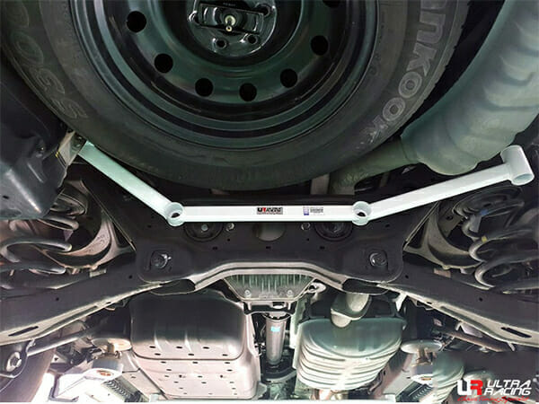 Kia Mohave (HM) 3.0D 4WD FL 16+ UltraRacing 4-Point Rear Lower Bar (3604)