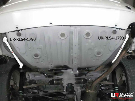 Toyota Estima (XR50) 2.4 4WD 06+ UltraRacing 4-Point Rear Lower Bar (1790P)