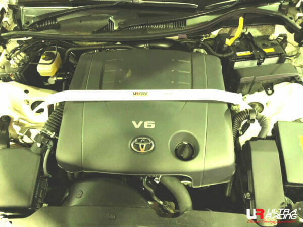Toyota MARK X (X130) 2.5 V6 2WD Electronic ABS 09-16 UltraRacing 2-Point Front Upper Strutbar (3183)