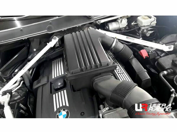 BMW E70 (X5) 3.5 10-13/E71 X6 3.0TT 08-14 4WD UltraRacing 4P Front Upper Strutbar (639P)