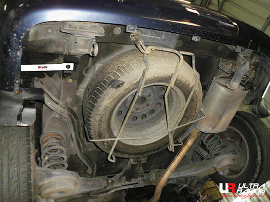 Hyundai Trajet 2.0 2WD 99-08 UltraRacing 4-Point Rear Lower Bar (3189P)