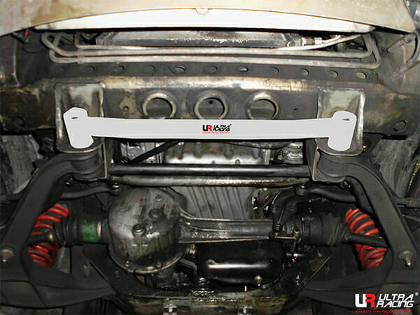 Suzuki Vitara (ET) 2.0-H20A V6 4WD 88-98 UltraRacing 2-Point Front Lower Tiebar (2771)