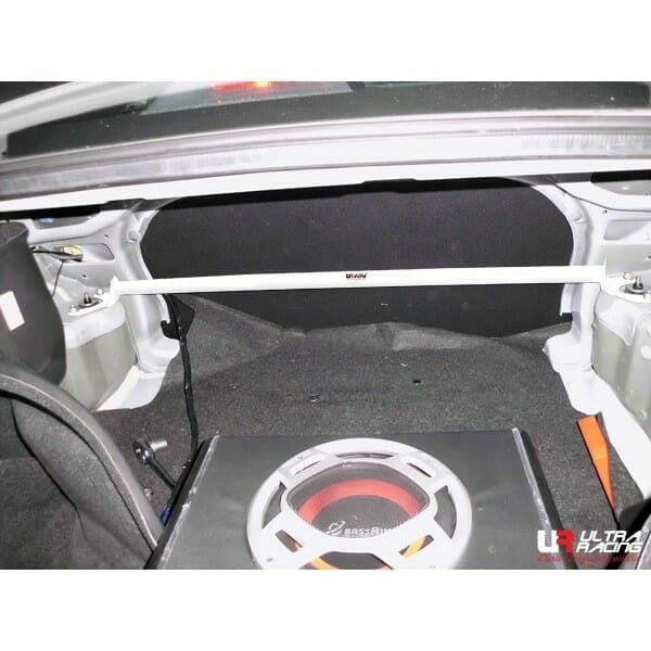 Roewe 350 1.5 2WD 10-15 UltraRacing 2-Point Rear Upper Strutbar (1807)