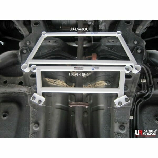 Roewe 350 1.5 2WD 10-15 UltraRacing 4-Point Front Lower Brace (1809)