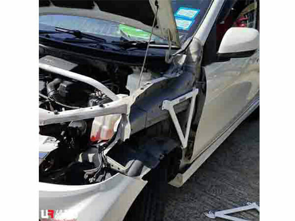Toyota Avanza (F650) 1.5 2WD 11-16 UltraRacing 3-Point Fender Brackets (617P)