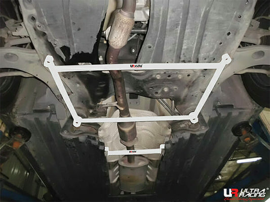 Suzuki Kizashi 2.4 2WD 10-13 UltraRacing 2-Point Mid Lower Brace (3794)