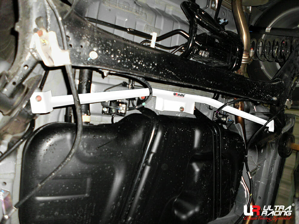 Honda BR-V (DG1) 1.5 2WD 16-21 UltraRacing 3-Point Rear Lower Bar (3772)