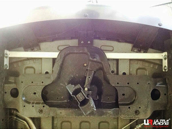 Isuzu MU-X (RF10) 2.5 2WD/4WD 13-21 UltraRacing 2-Point Rear Torsion Bar (3151)