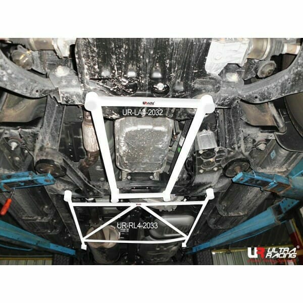 Chevrolet Trailblazer (RG) 2.8D 4WD SUV 12+ UltraRacing 4-Point Rear Lower Bar (2033)