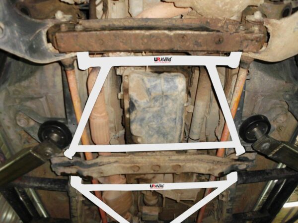 Mitsubishi Storm L200 3.0 4WD 96-06 UltraRacing 4-Point Front Lower Brace (2597)