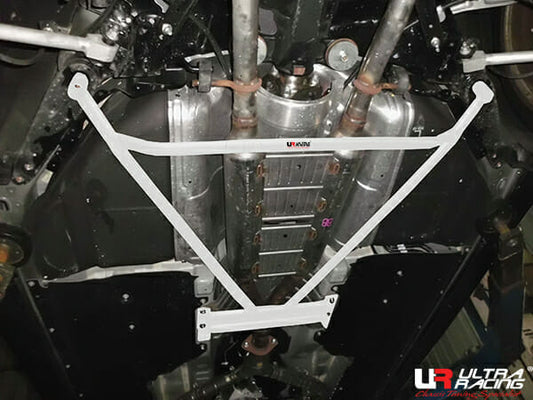 Infiniti Q70 (Y51) 2.5/3.5 V6 2WD 13+ UltraRacing 4-Point Rear Lower Bar (3453)