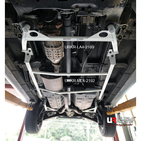 Hyundai Santa Fe (CM) 2.2D 07-13/Veracruz 3.0D 07-15 4WD UltraRacing 4-Point Mid Lower Brace (2192)