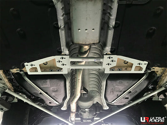 BMW 5 G30 (530I) 2.0T 2WD 17+ UltraRacing 4-Point Mid Lower Brace (4118)