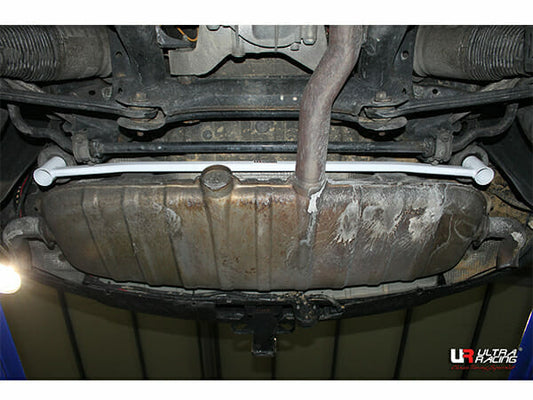Volkswagen Touareg (7L) 3.0 V6 4WD 02-10 UltraRacing 2-Point Rear Lower Bar (3241)