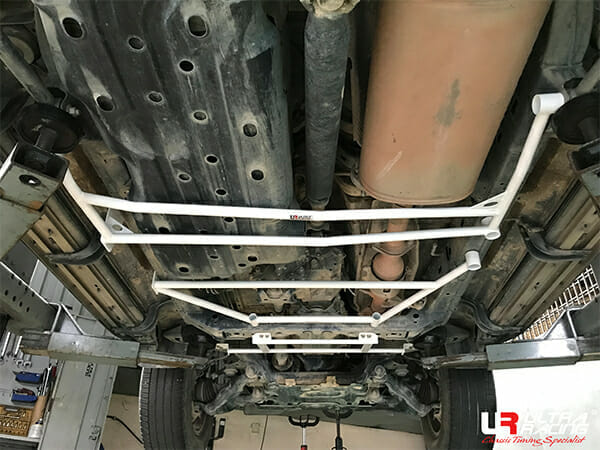 Toyota Land Cruiser Prado (J150) 2.7P 4WD 09+ UltraRacing 4-Point Rear Lower Bar (4030)