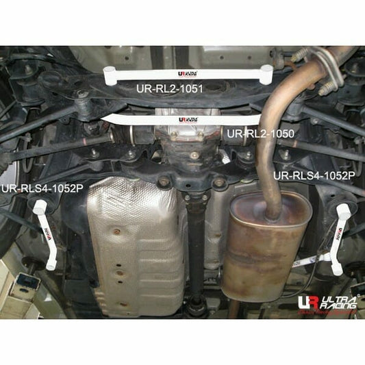 Lexus RX 330 (XU30) 3.3 V6  03-08/Toyota Harrier 2.4/3.0 04-09 4WD UltraRacing 2-Point Rear Lower Bar (1050)