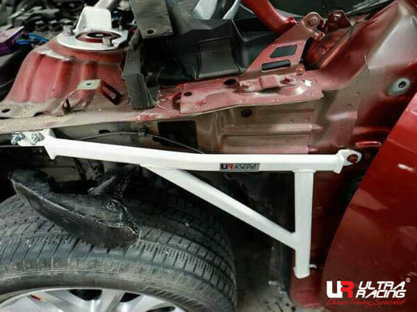 Mazda 3 (BM) 2.0 2WD HB/Sedan 13-18 UltraRacing 3-Point Fender Brackets (329P)