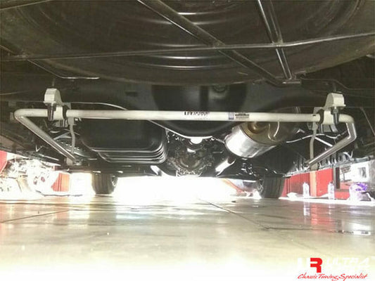 Toyota Commuter 2.5D 04+/Hiace 3.0 04-19UltraRacing Rear Sway Bar 22mm (478)