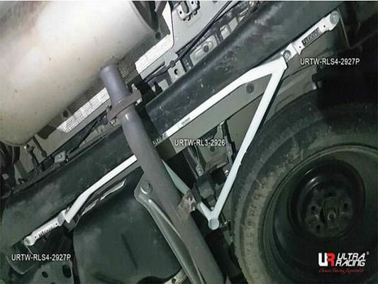 Toyota Sienna (XL30) 3.5 V6 2WD 10+ UltraRacing 3-Point Rear Lower Bar (2926)