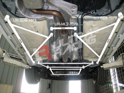 Ford Focus MK2 2.0 TDCI UltraRacing Mid Lower Tiebar