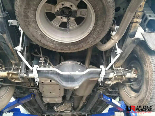 Chevrolet Colorado (RG) 2.8D 4WD 11+ UltraRacing Rear Sway Bar 19mm (607)