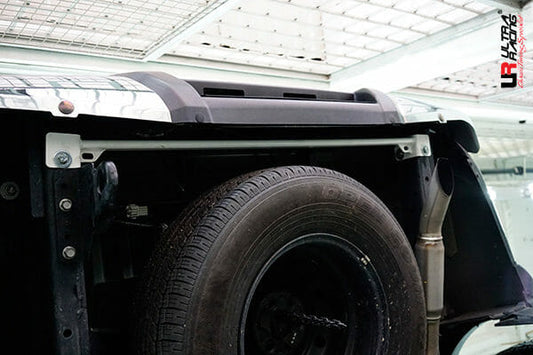 Nissan Navara (D23) 2.5D 4WD 14+ UltraRacing 2-Point Rear Torsion Bar (3509)
