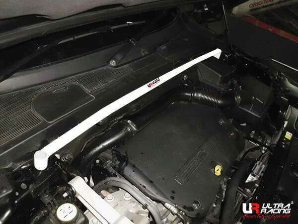 Land Rover Freelander 2 (L359) 2.2D 2WD 06-14 UltraRacing 2-Point Front Upper Strutbar (3731)