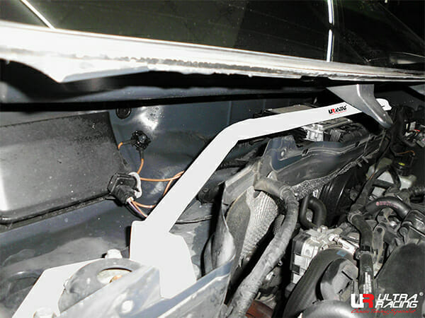 Volkswagen Sharan (TYP 7N) 2.0 TDI 10+ UltraRacing 2-Point Front Upper Strutbar (3535)