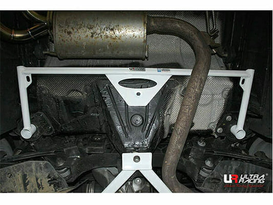 BMW 3 F31/F36 (320D/420D) 2.0D 4WD TOURING 12-15 UltraRacing 4-Point Rear Lower Bar (3263)