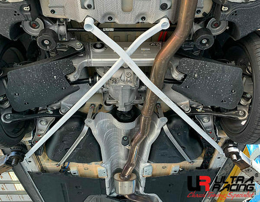 BMW 5 G30 (530I) 2.0T 2WD 17+ UltraRacing 4-Point Rear Lower Bar (4077P)