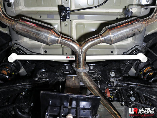 Kia Sorento (XM) 2.0D 4WD FL 13-14 UltraRacing 2-Point Rear Lower Bar (2513)