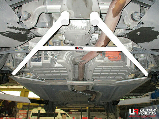 BMW 5 G30 (530E) 2.0T 2WD Electric Motor 17+ UltraRacing 4-Point Rear Lower Bar (4047)
