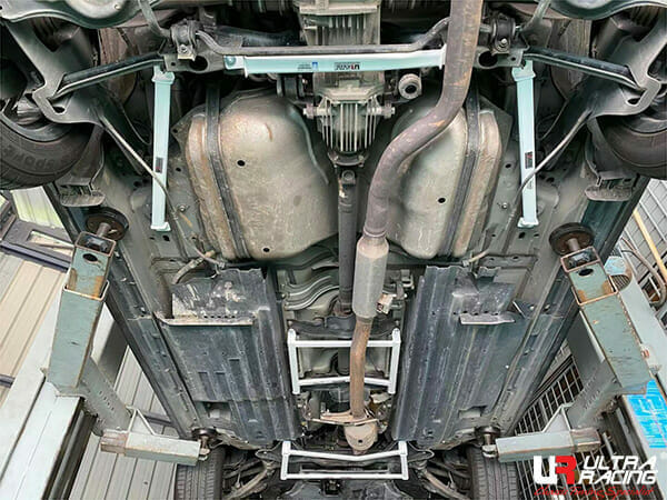 Mazda CX-7 2.3 4WD 06-12 UltraRacing 2-Point Rear Lower Bar (2867)