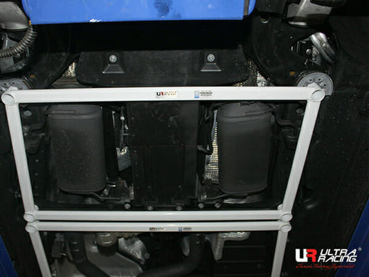 Audi Q7 (TYP 4L) 4.2 TDI 4WD 06-15 UltraRacing 4-Point Front Lower Brace (3306)