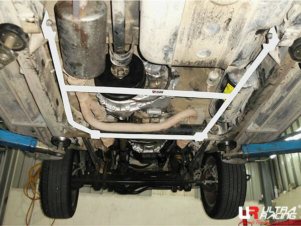 Land Rover Range Rover (LP) (P38A) 4.6 V8 4WD 94-01 UltraRacing 4-Point Mid Lower Brace (2583)