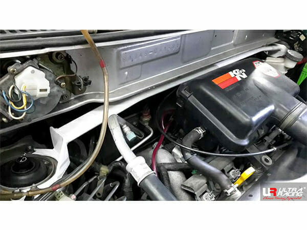 Suzuki Solio 1.3 2WD 03-08 UltraRacing 2-Point Front Upper Strutbar (816)