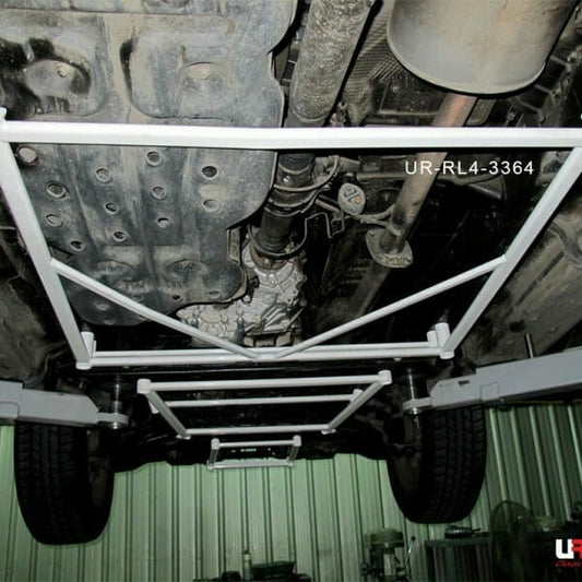 Toyota Fortuner (AN150) 2.4D/2.7/2.8D 4WD 15+ UltraRacing 4-Point Rear Lower Bar (3364)